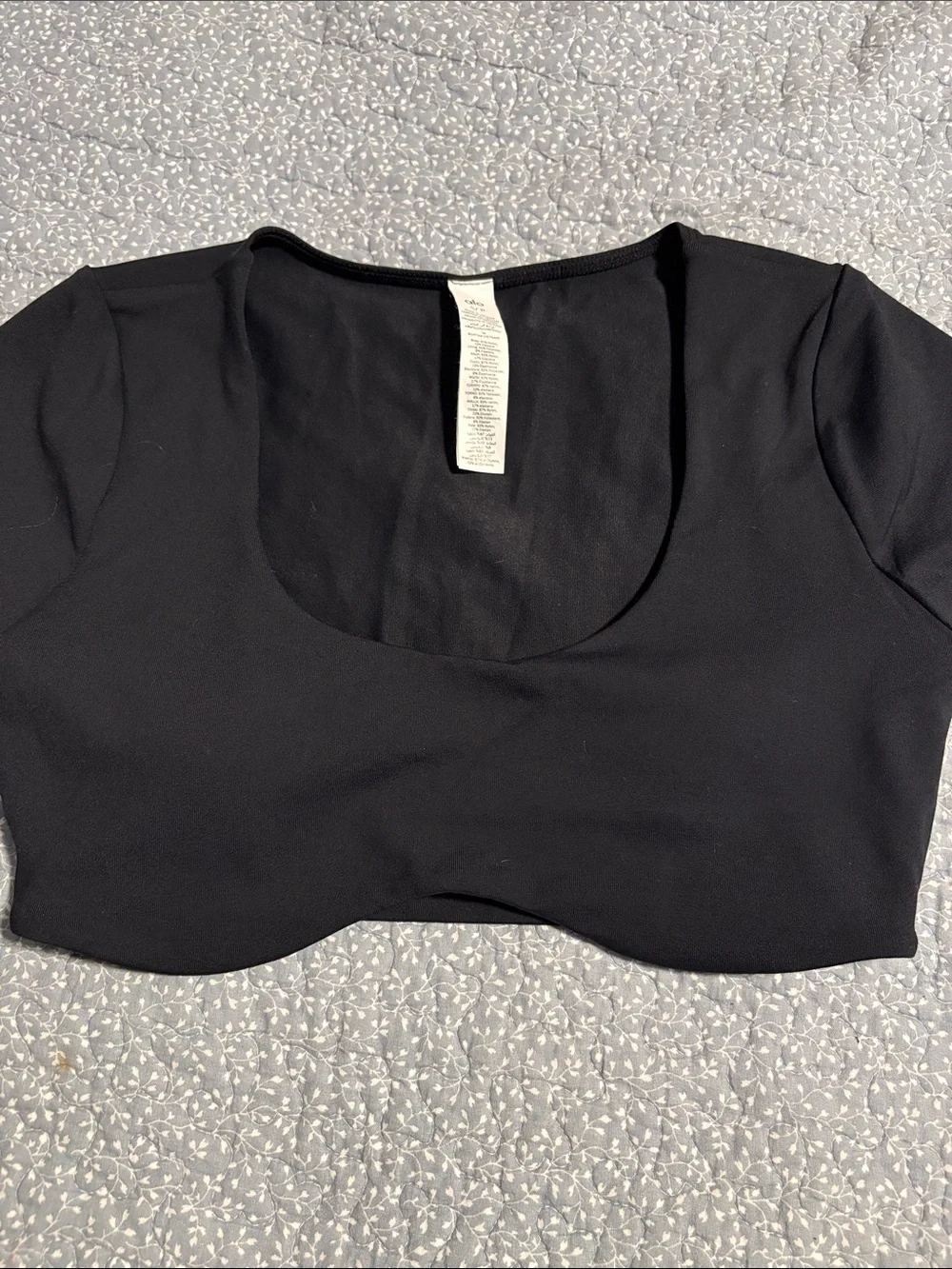 ALO Yoga Black Scoop Neck Crop Top